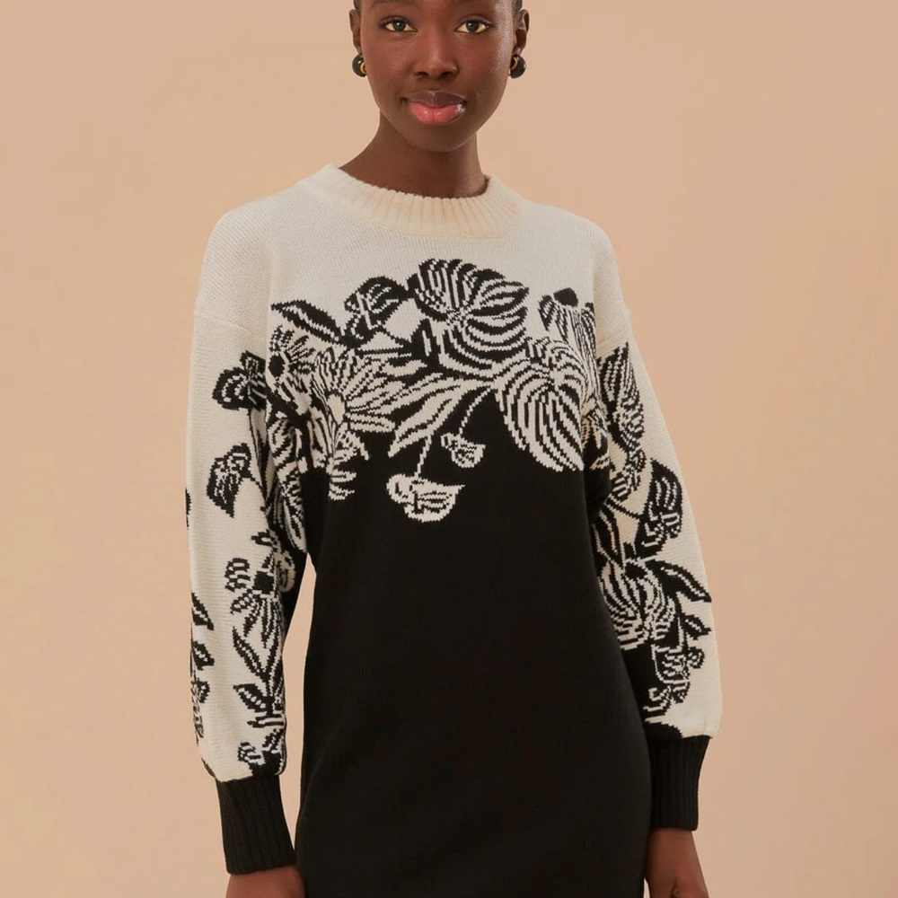 FARM Rio Black and White Floral Long Sleeve Dress